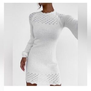 🆕🤍Rumored White Knit Balloon Sleeve Dress